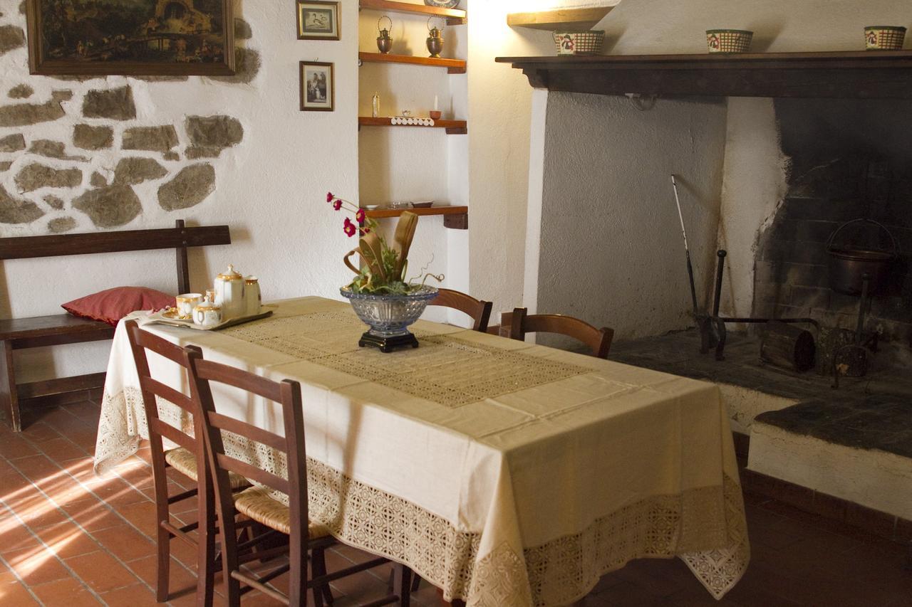 Agriturismo Santa Caterina Castelnuovo di Val di Cecina Zimmer foto